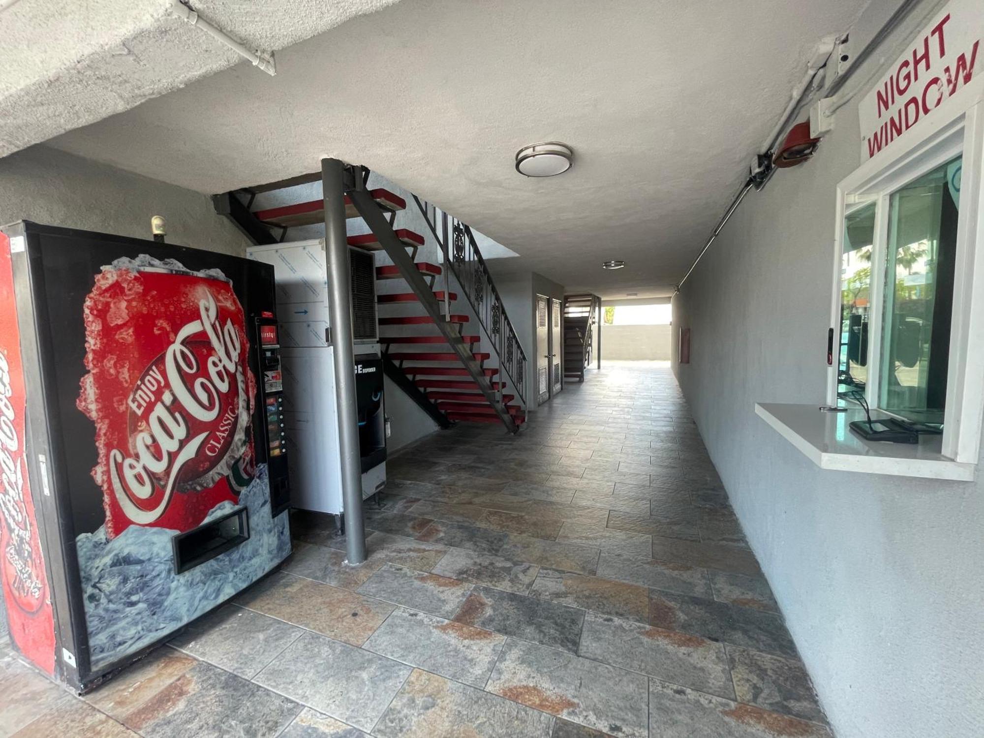 Simplestay Suites - Downtown San Bernardino Kültér fotó