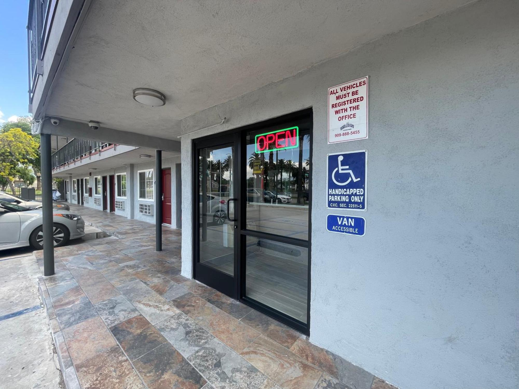 Simplestay Suites - Downtown San Bernardino Kültér fotó
