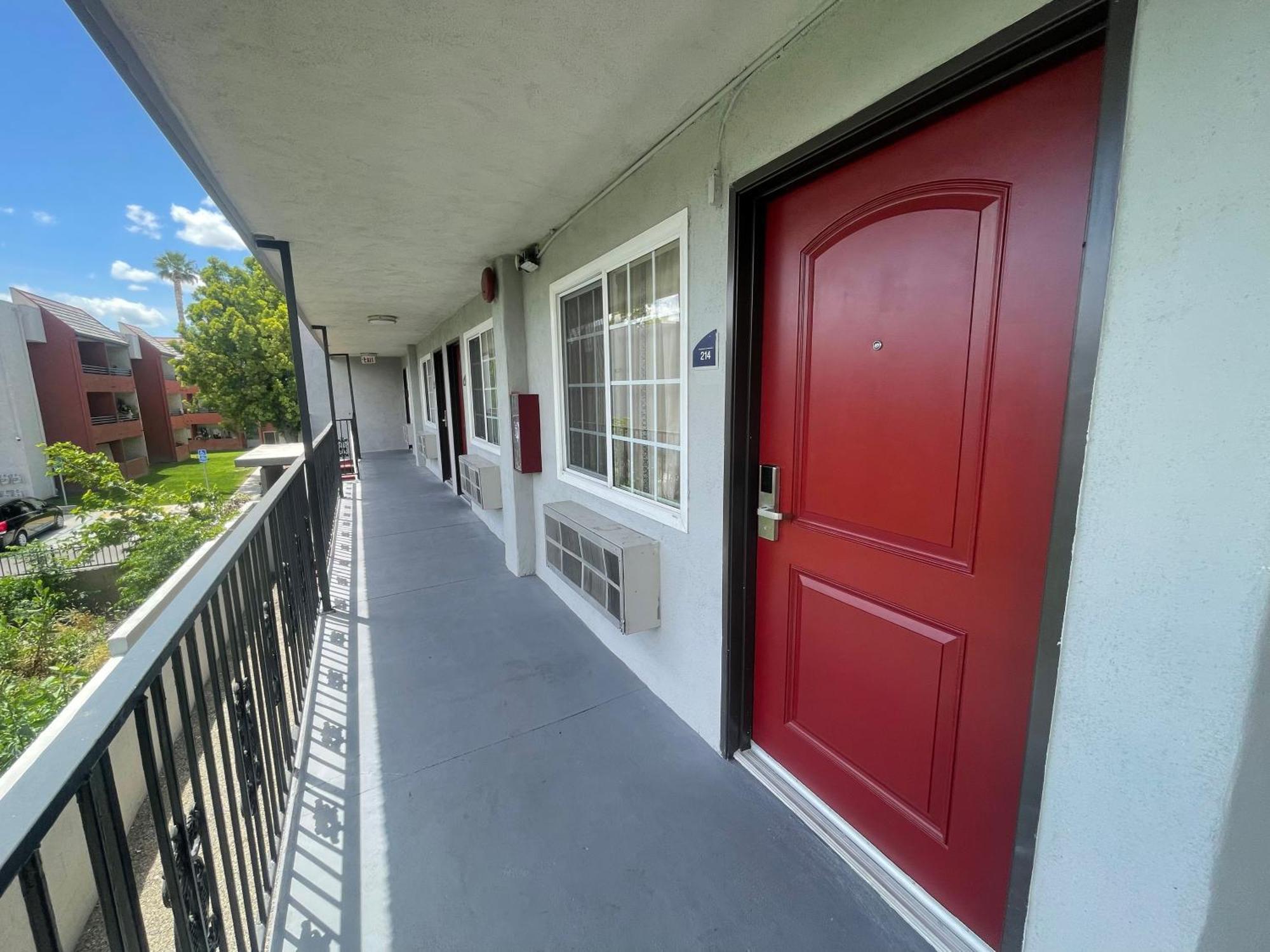 Simplestay Suites - Downtown San Bernardino Kültér fotó