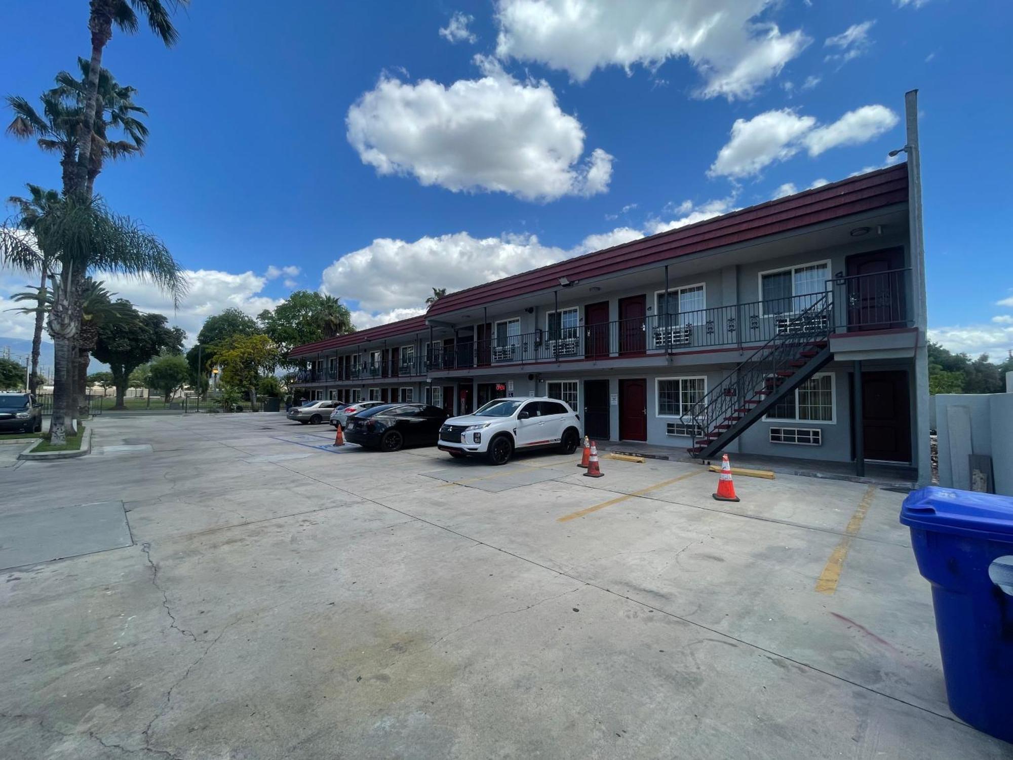 Simplestay Suites - Downtown San Bernardino Kültér fotó
