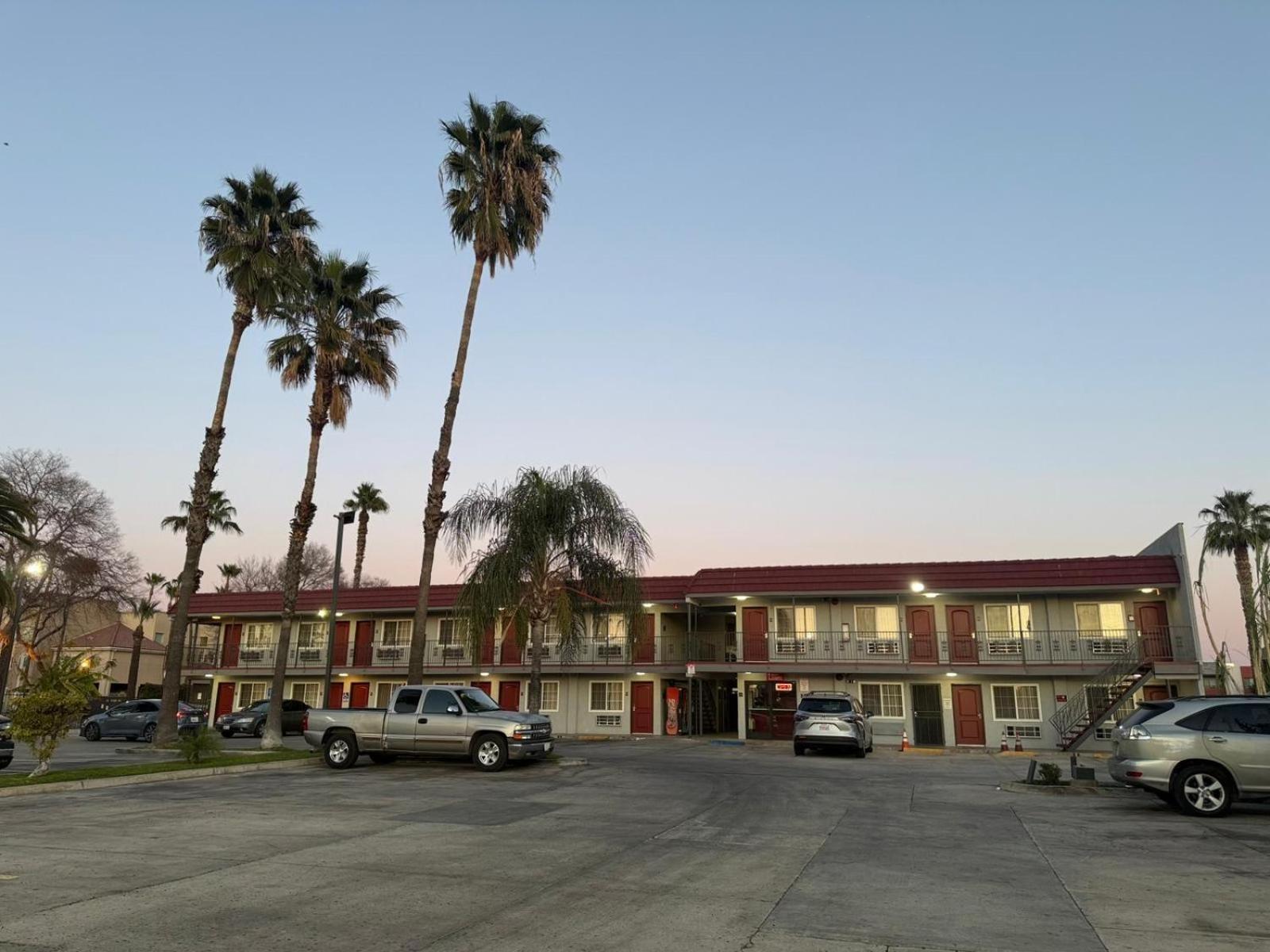 Simplestay Suites - Downtown San Bernardino Kültér fotó